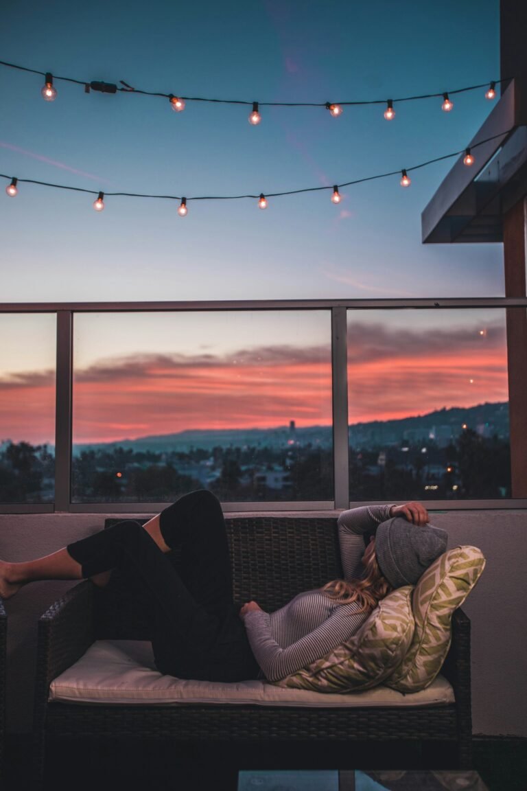 Best Ways to Wind Down After a Stressful Day: Simple Techniques for Relaxation and Recharging